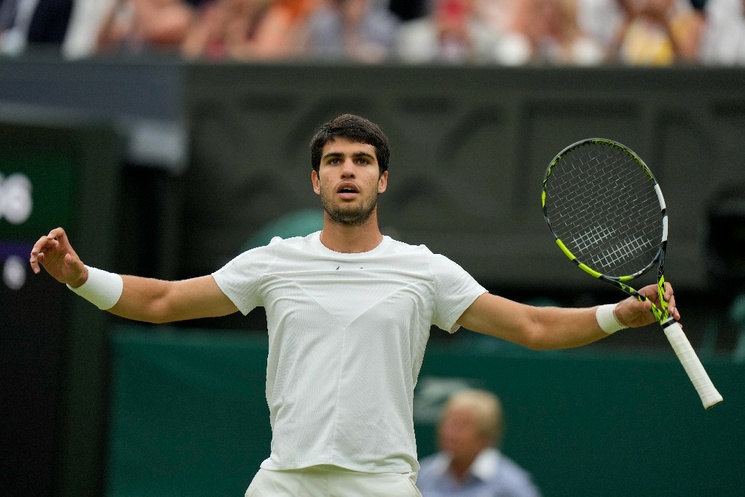 Tsitsipas, Sabalenka y Alcaraz, a octavos de final en Wimbledon