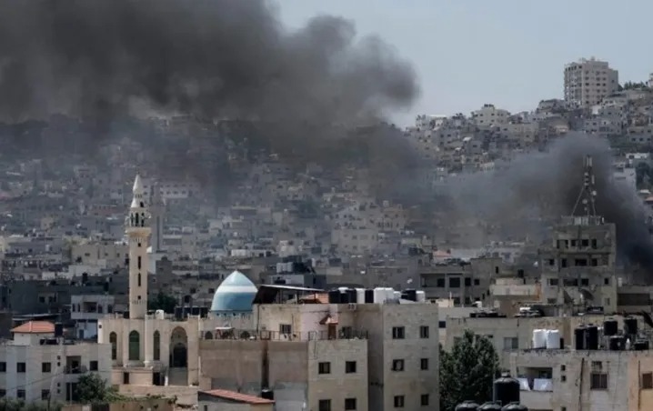 Van 10 muertos, más de 100 heridos y 3,000 desplazados por ataque en Cisjordania