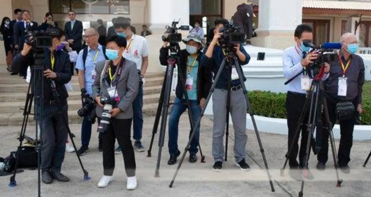 China lanza plataforma de adoctrinamiento para sus periodistas